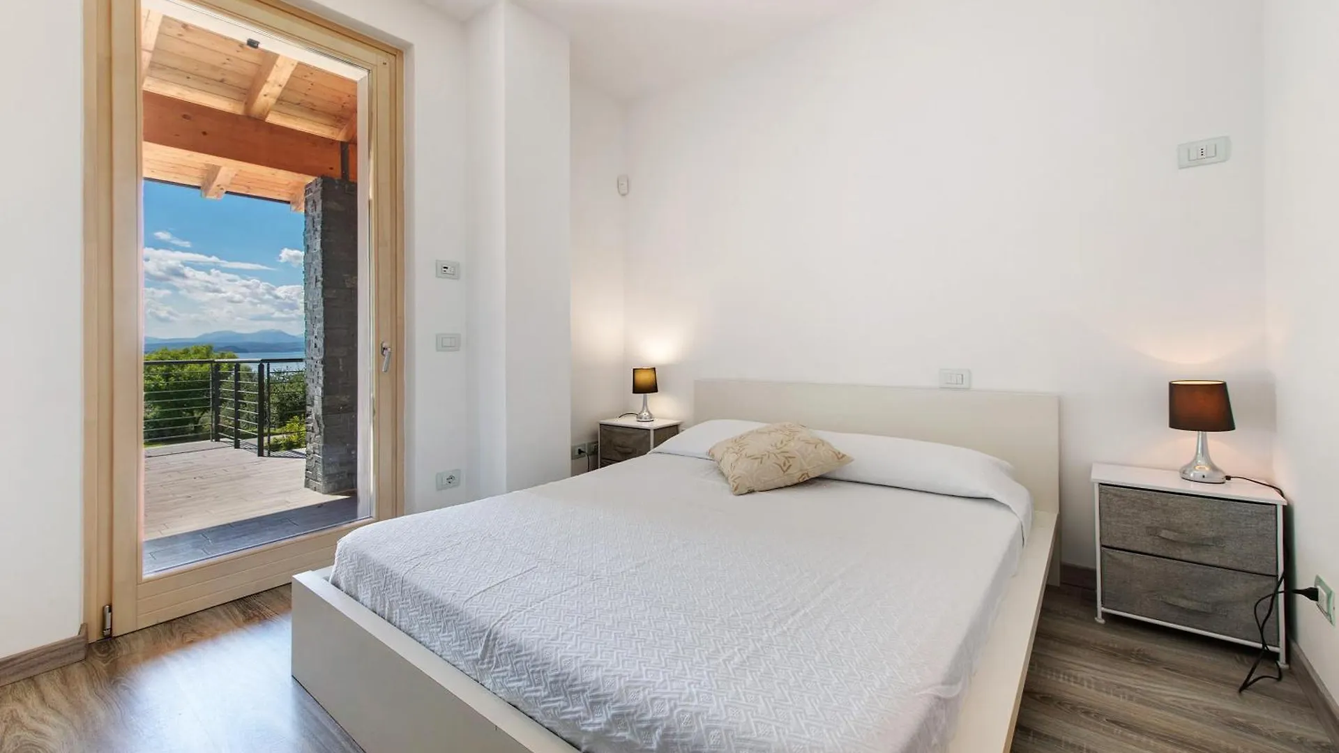 Villa Con Vista Mozzafiato Sul Lago Bardolino 0*,