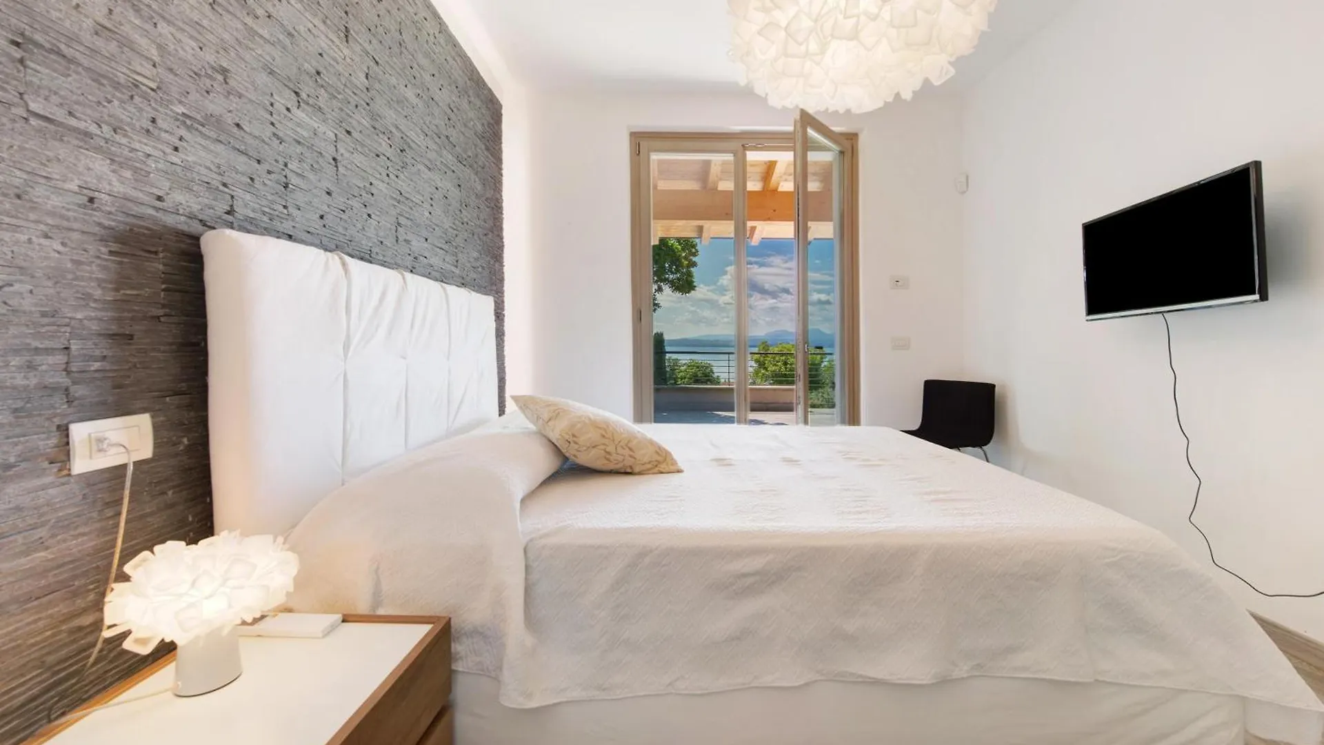 Villa Con Vista Mozzafiato Sul Lago Bardolino Italy